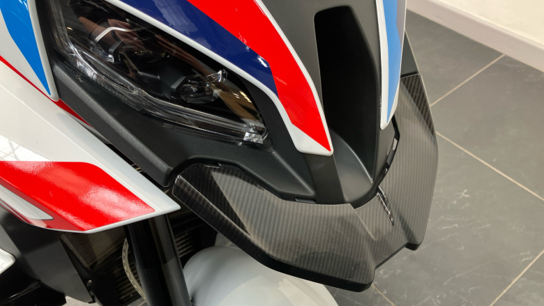 BMW M1000XR (24MY)